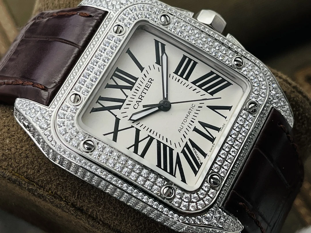Cartier Santos WM501751 — photographed off the sweep