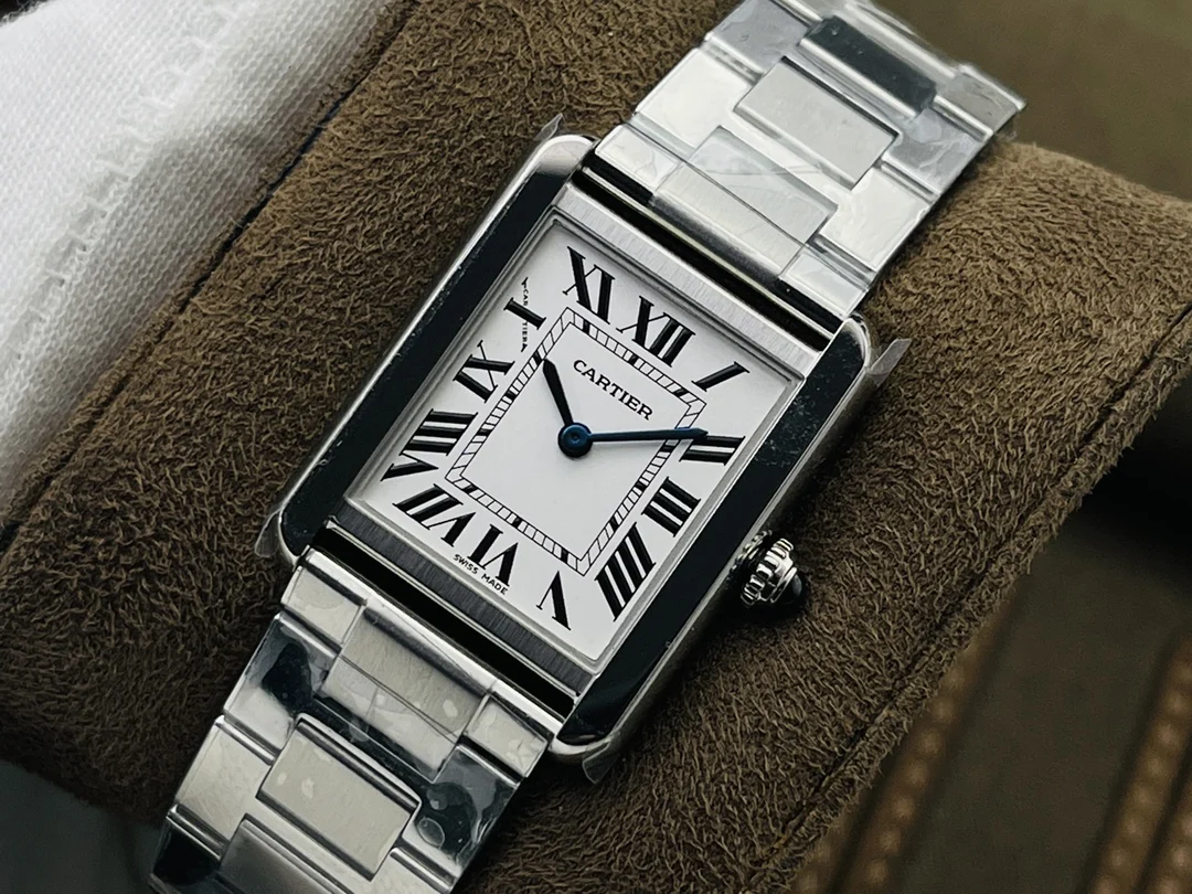 Cartier Tank 24mm — photographed off the sweep