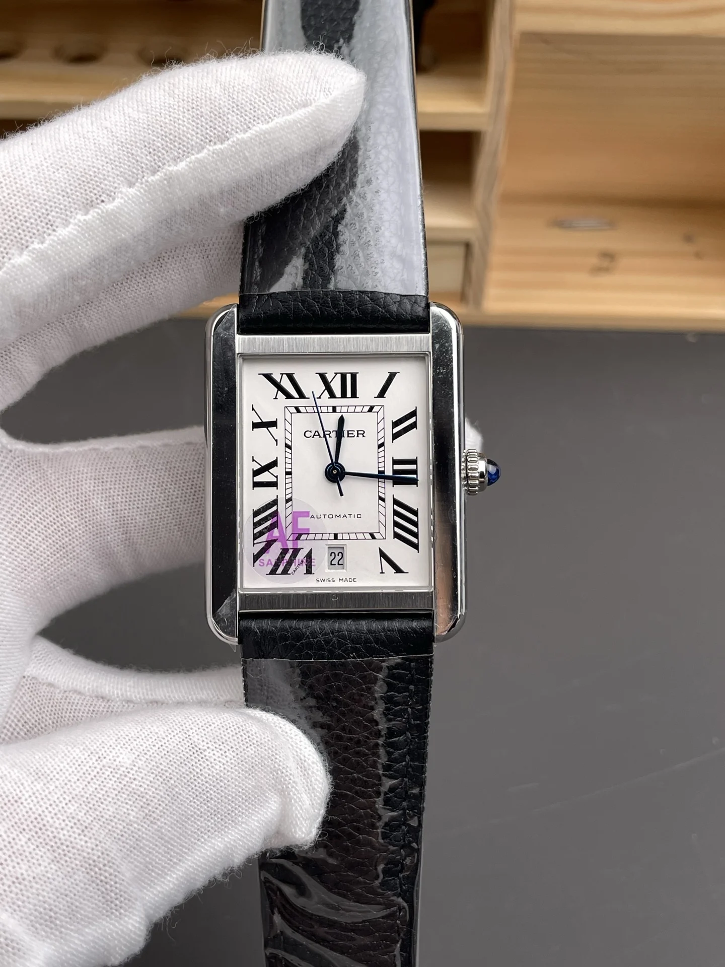 Cartier Tank 31 × 40.85mm