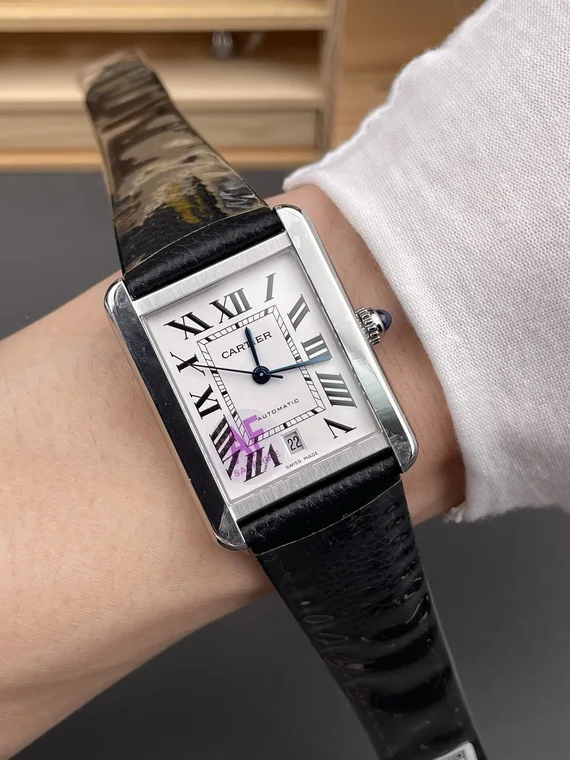 Cartier Tank 31 × 40.85mm