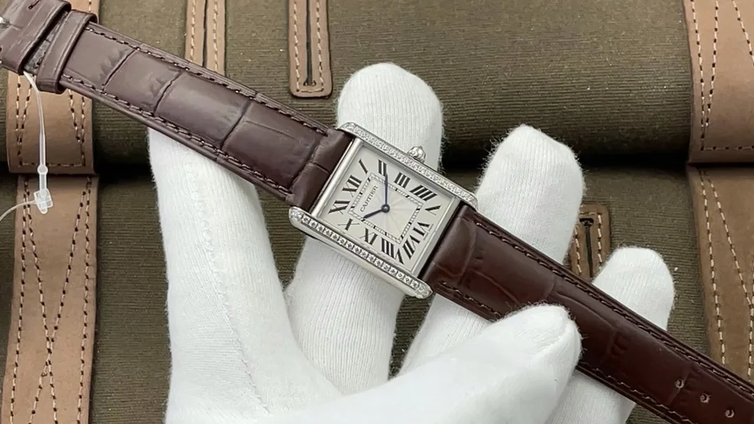 Cartier Tank 33.7mm