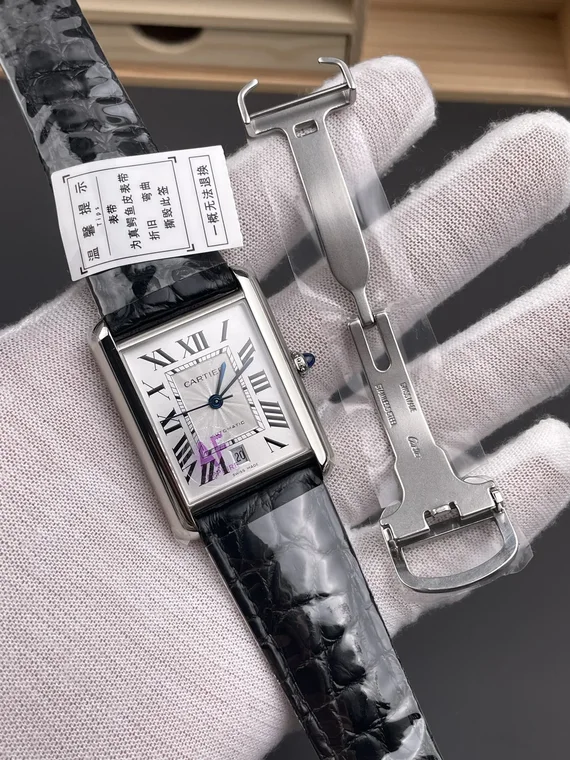 Cartier Tank 41 × 31mm