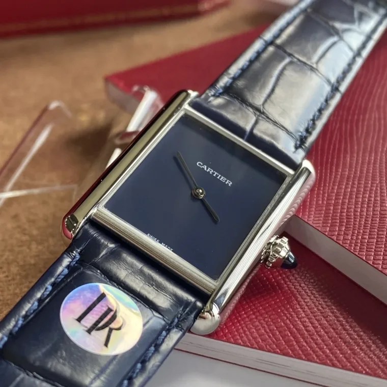 Cartier Tank Must 33.7mm