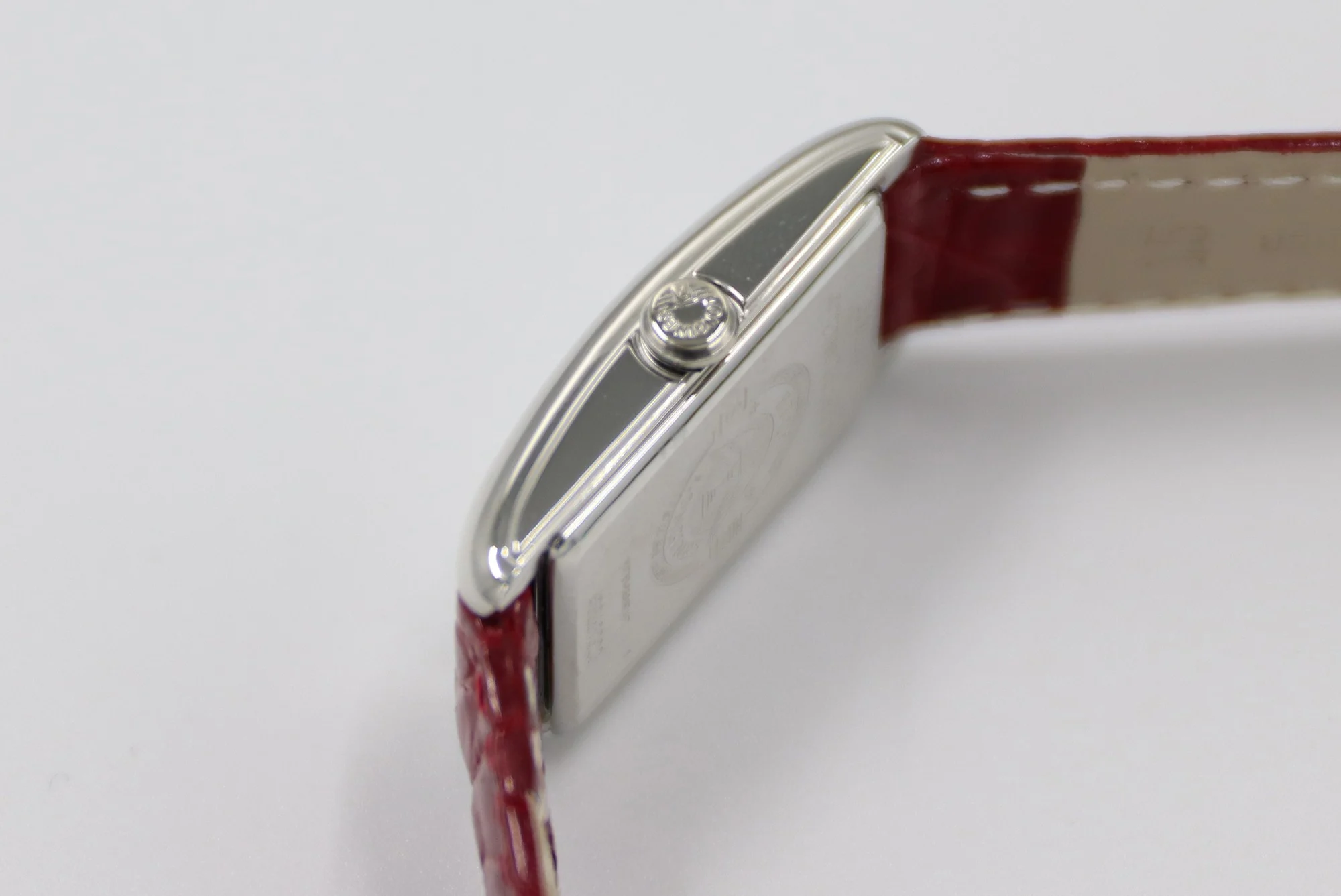 Cartier Tank Steel Blue Dial 20.8 × 32mm — photographed off the sweep