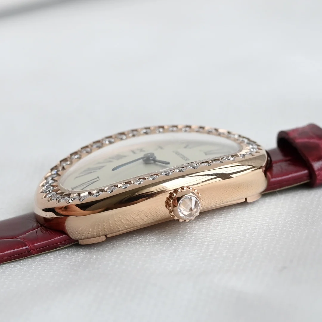 Cartier The case features a one-piece molded elliptical arc design — photographed off the sweep