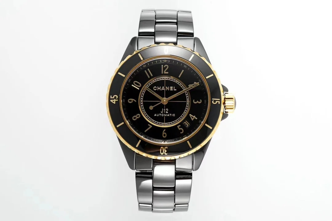 Chanel J12 Yellow Gold Black Dial — detail