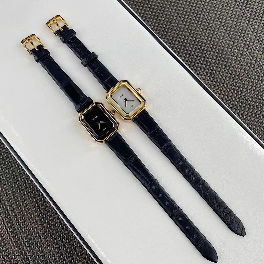 Chanel Première Black Dial Diamond-Set — photographed off the sweep