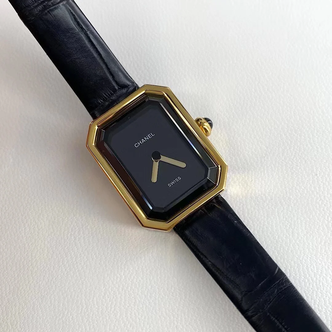Chanel Première Black Dial Diamond-Set — photographed off the sweep