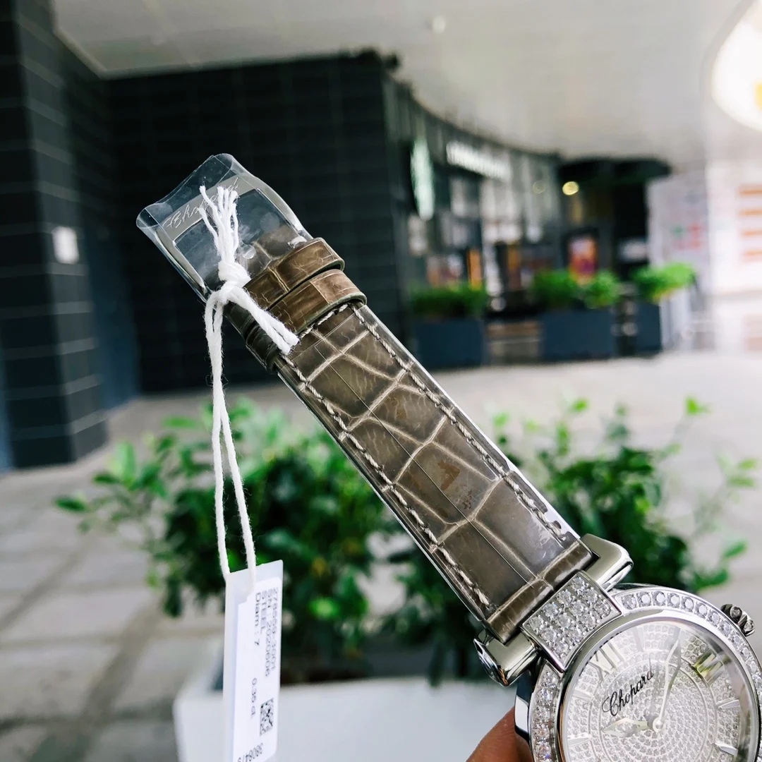 Chopard 36mm — photographed off the sweep