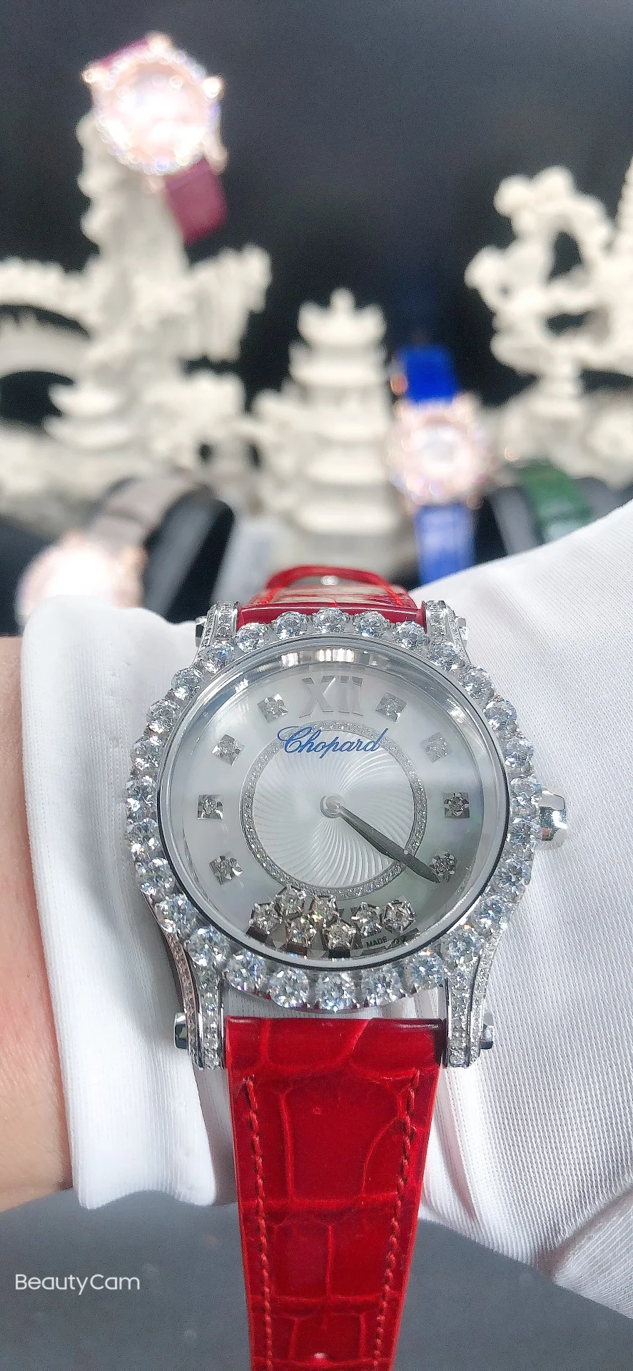 Chopard Happy Diamonds — photographed off the sweep