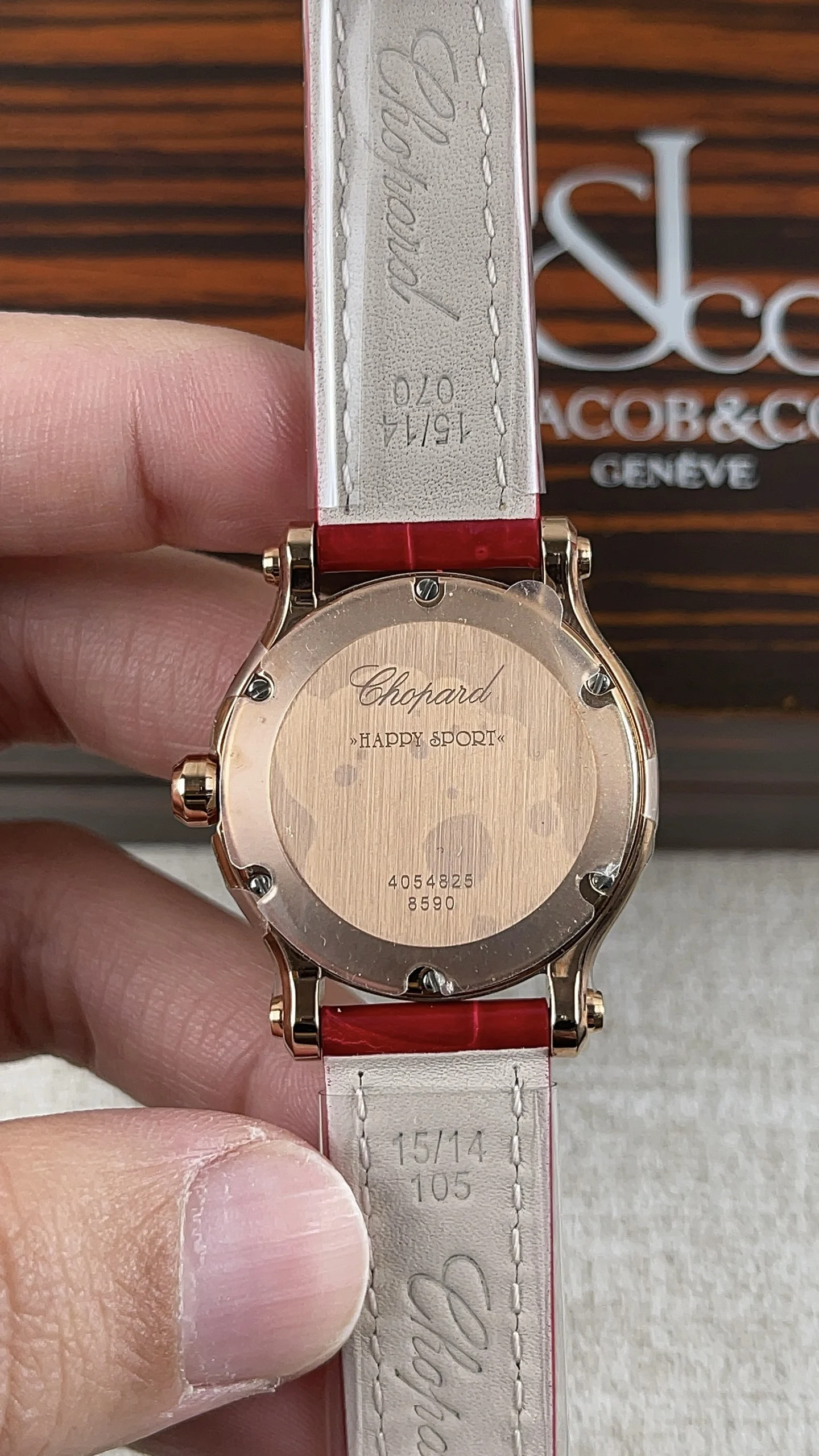 Chopard Happy Diamonds 30mm — photographed off the sweep
