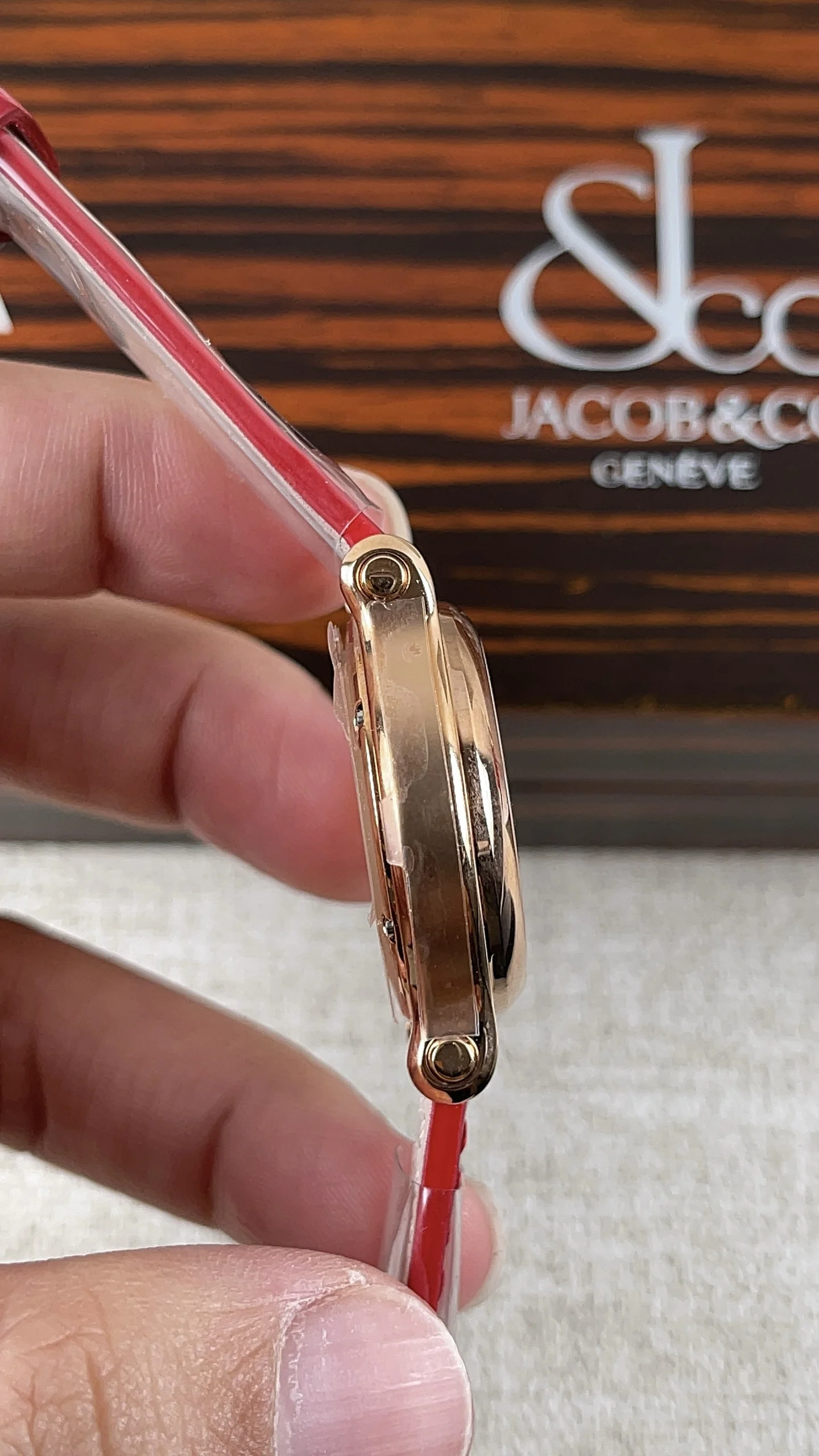 Chopard Happy Diamonds 30mm — photographed off the sweep