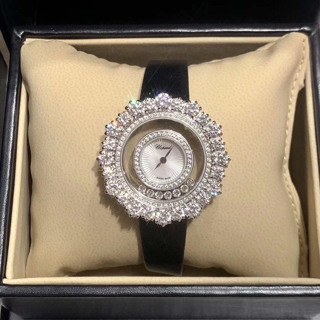 Chopard Happy Diamonds 34mm — photographed off the sweep