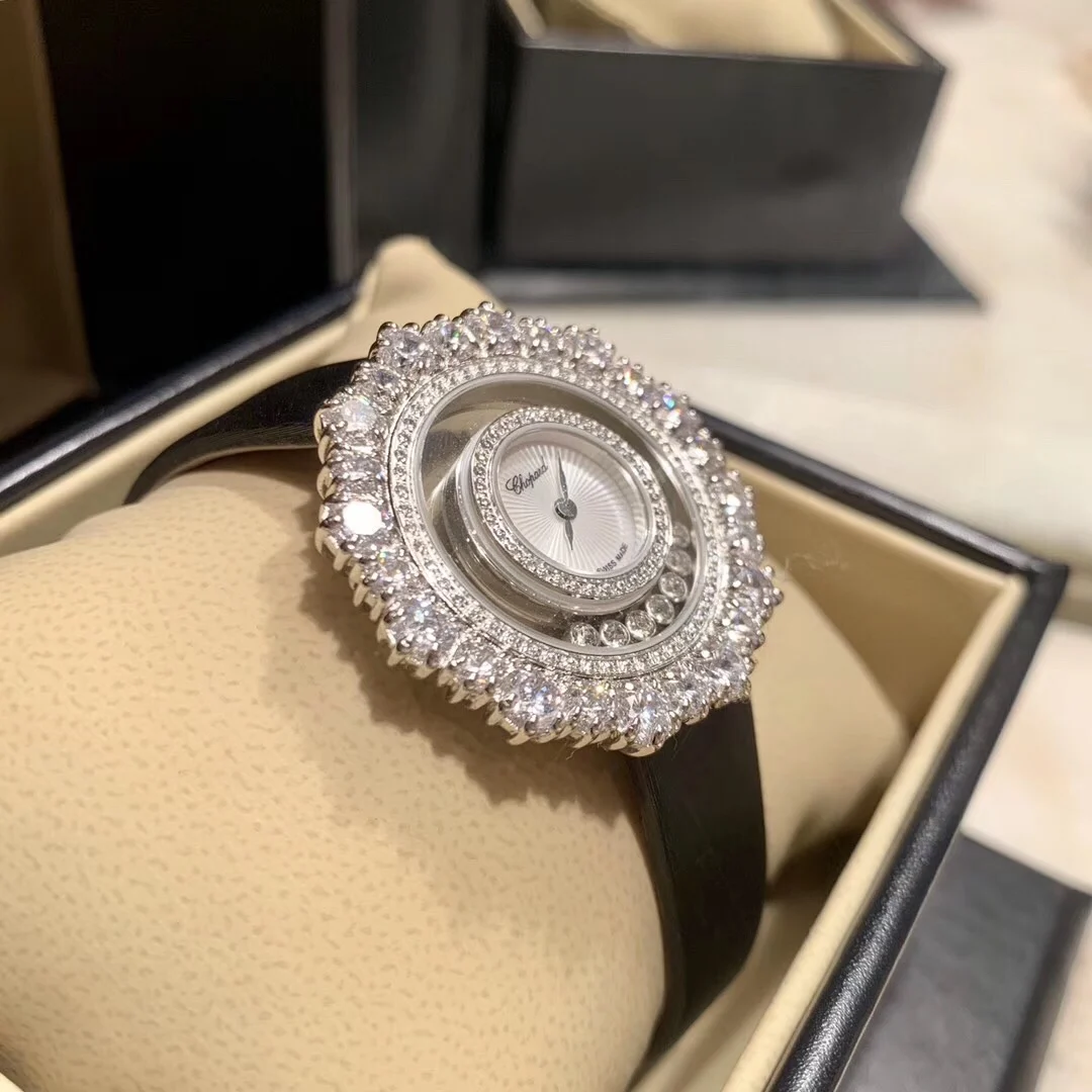 Chopard Happy Diamonds 34mm — photographed off the sweep