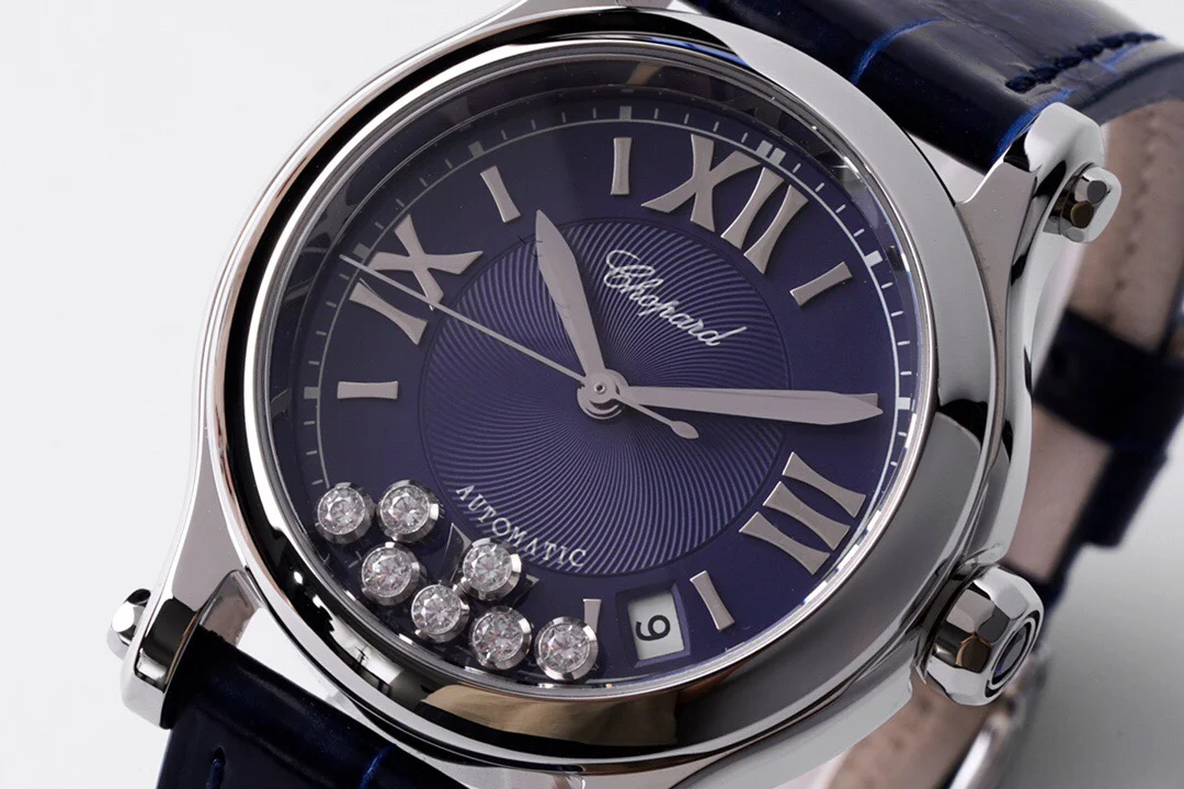Chopard Happy Diamonds Diamond-Set 36mm — photographed off the sweep