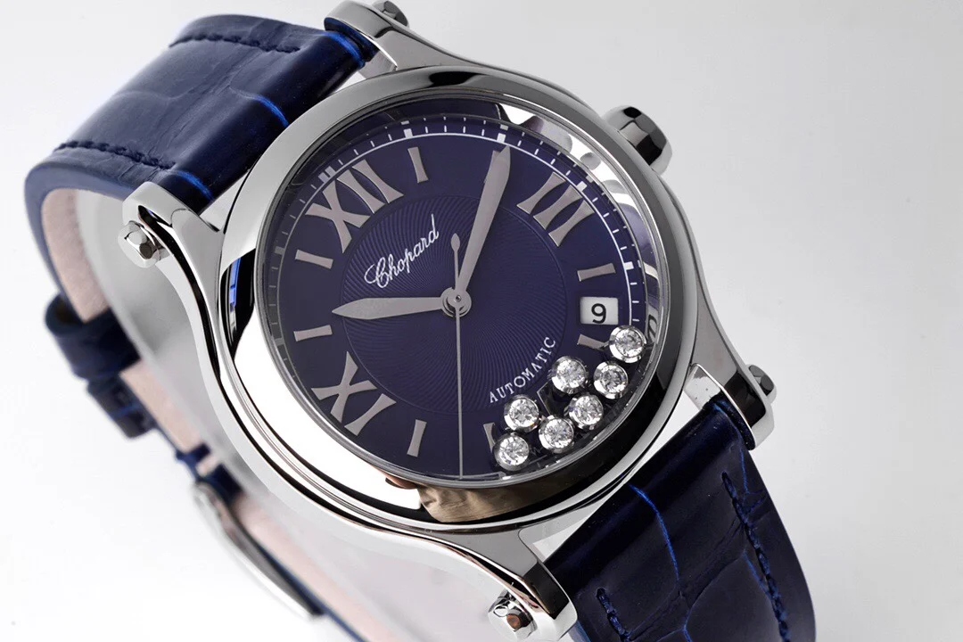 Chopard Happy Diamonds Diamond-Set 36mm — photographed off the sweep
