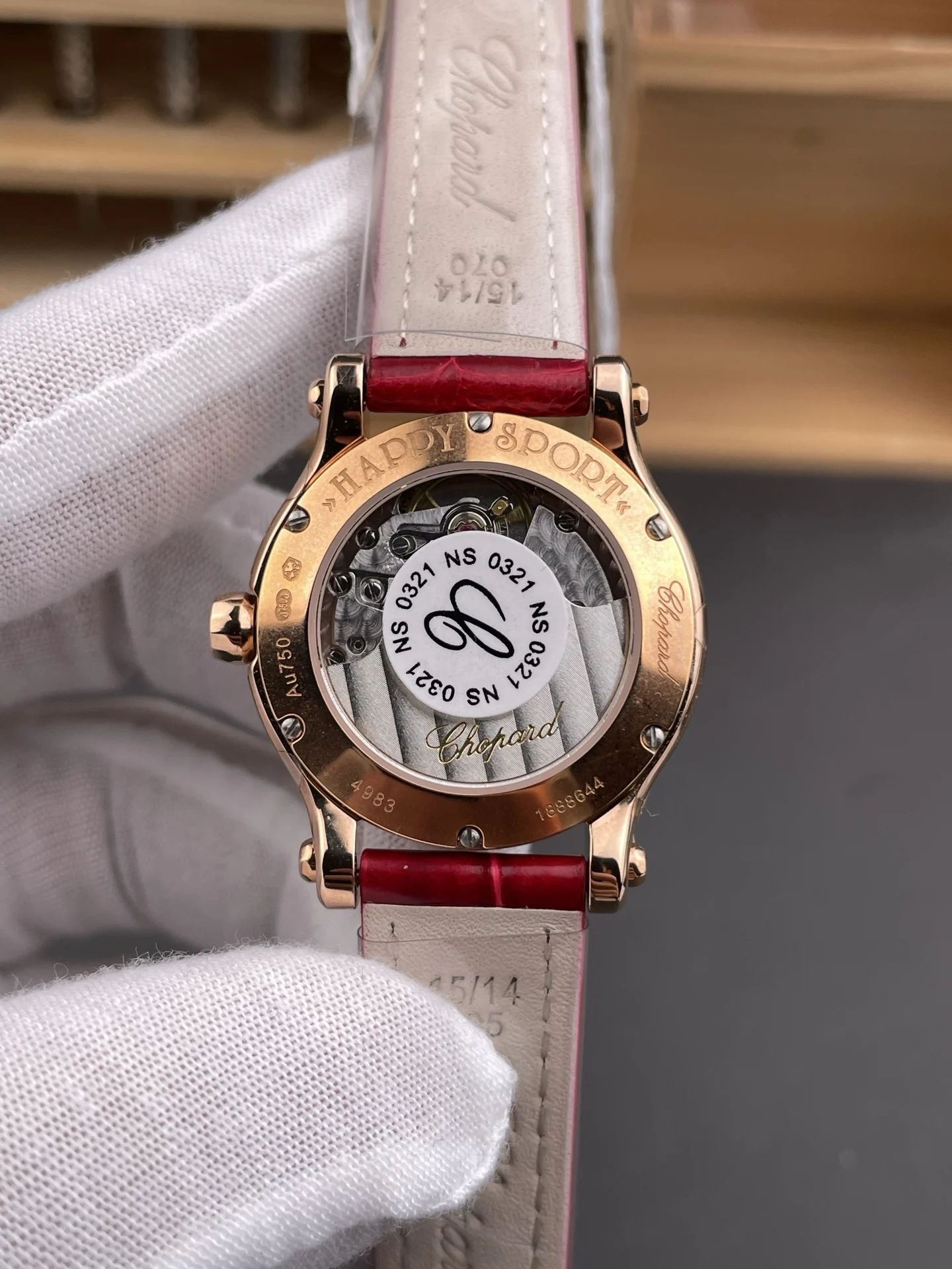 Chopard Happy Diamonds Rose Gold Diamond-Set 33mm — photographed off the sweep