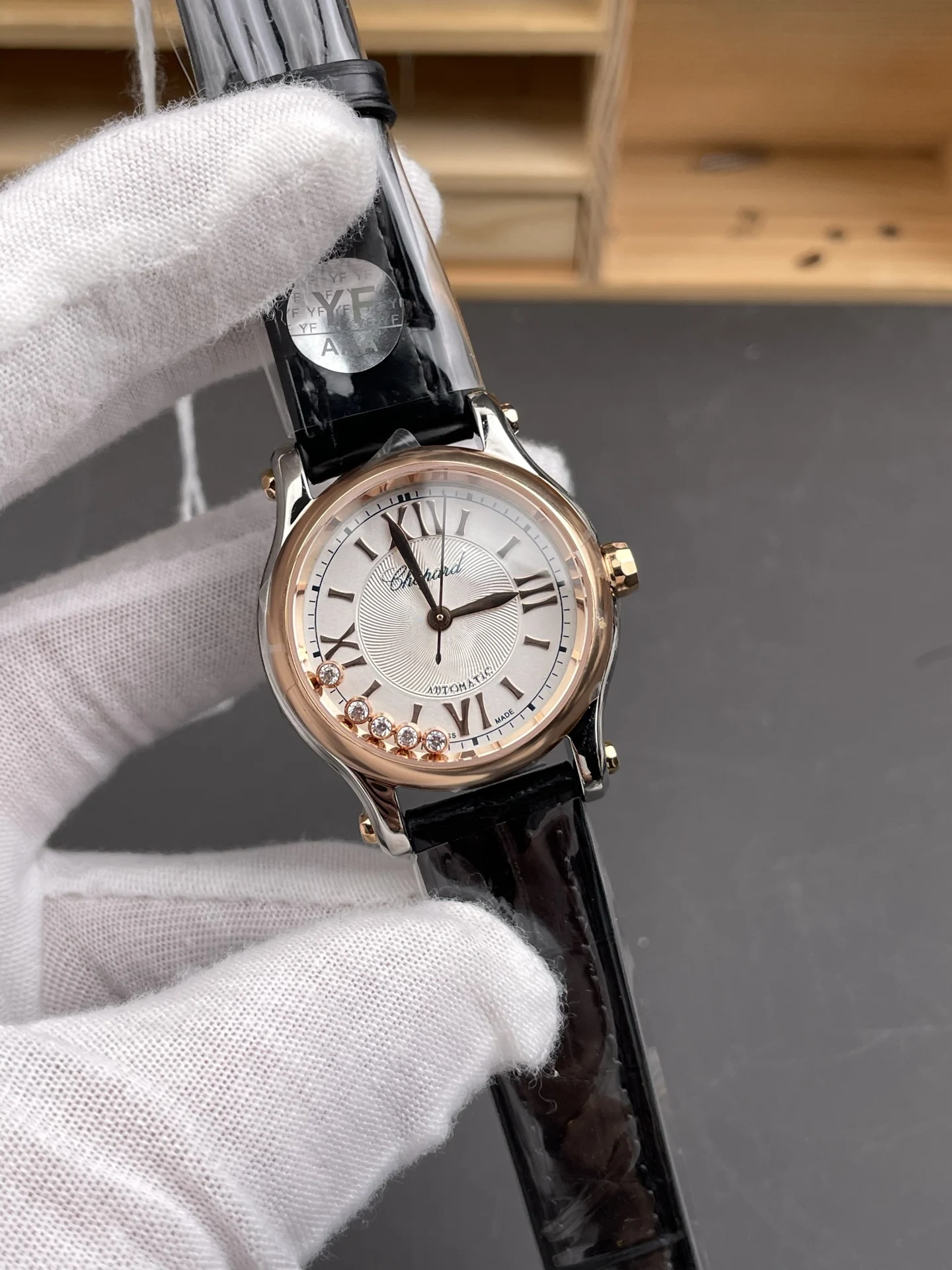 Chopard Happy Diamonds Steel Diamond-Set 30mm — photographed off the sweep