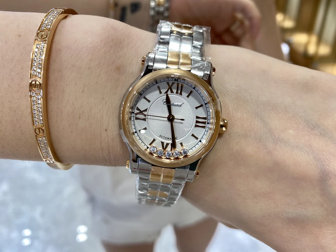 Chopard Happy Sport Steel Silver Dial Diamond-Set 30mm — photographed off the sweep