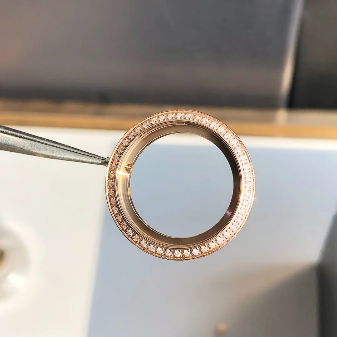 detail — photographed off the sweep