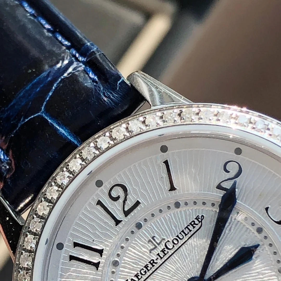 Diamond details — photographed off the sweep