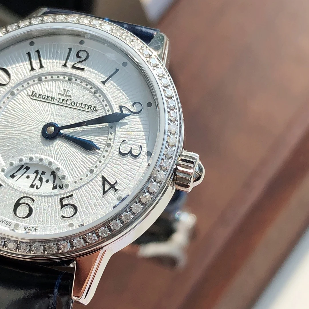 Diamond details — photographed off the sweep