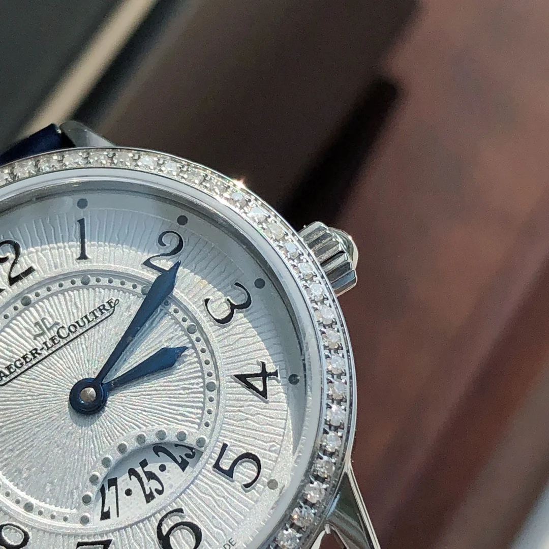 Diamond details — photographed off the sweep