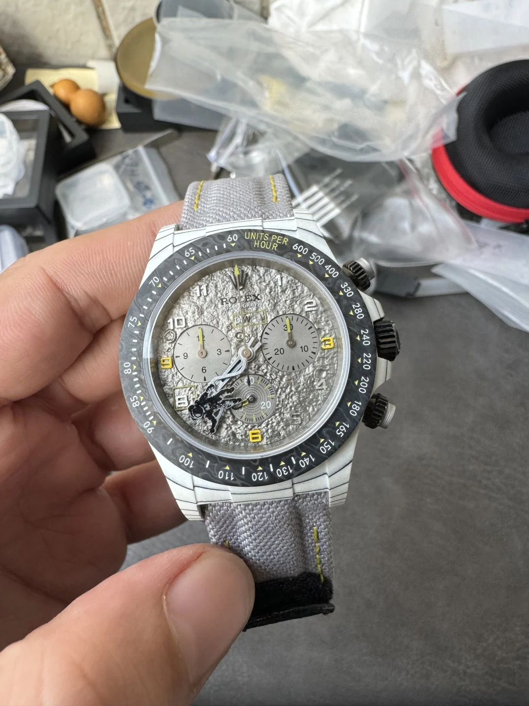DIW's new Dandong 4130 see-through Astronaut style — photographed off the sweep