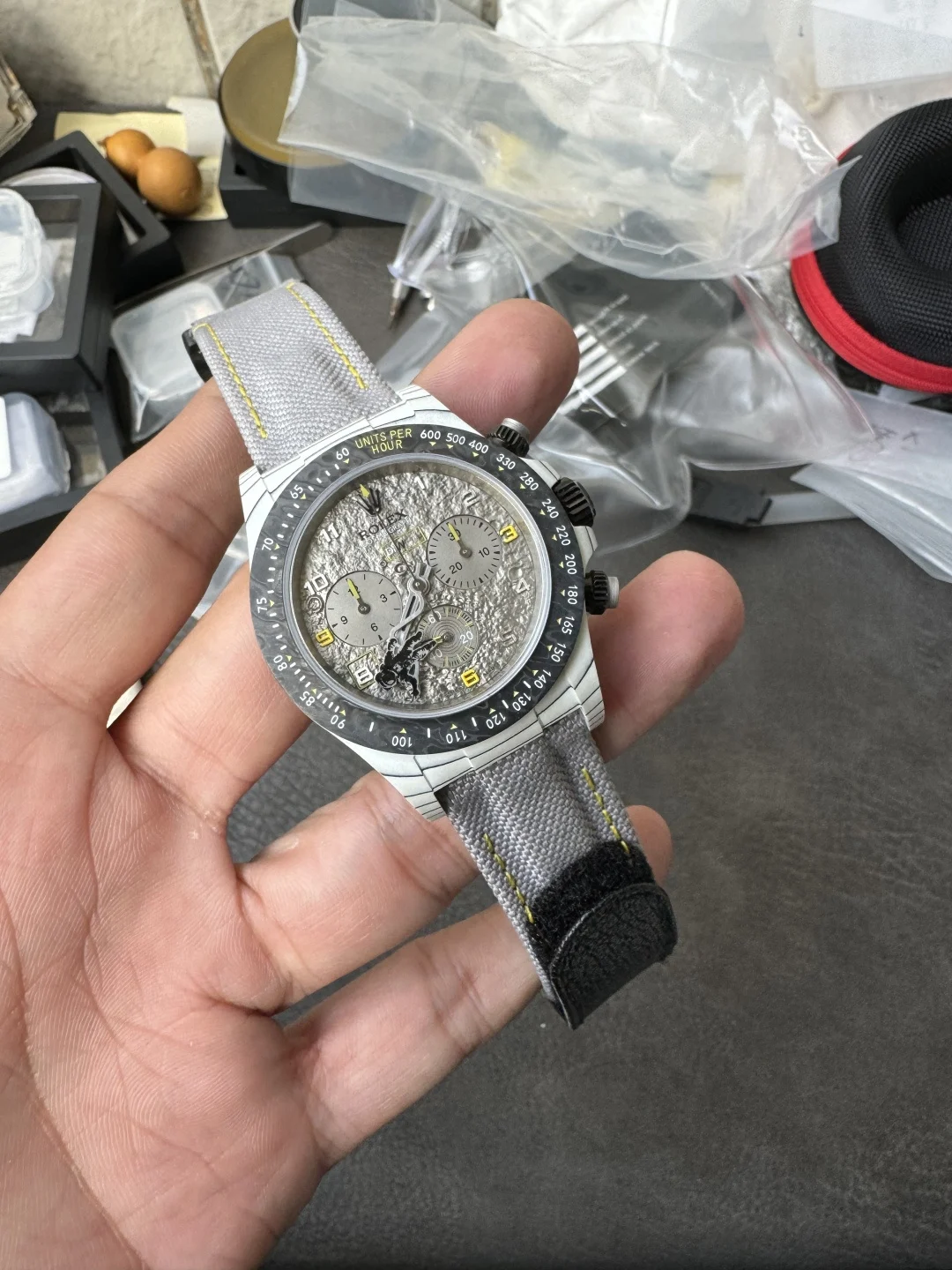 DIW's new Dandong 4130 see-through Astronaut style — photographed off the sweep