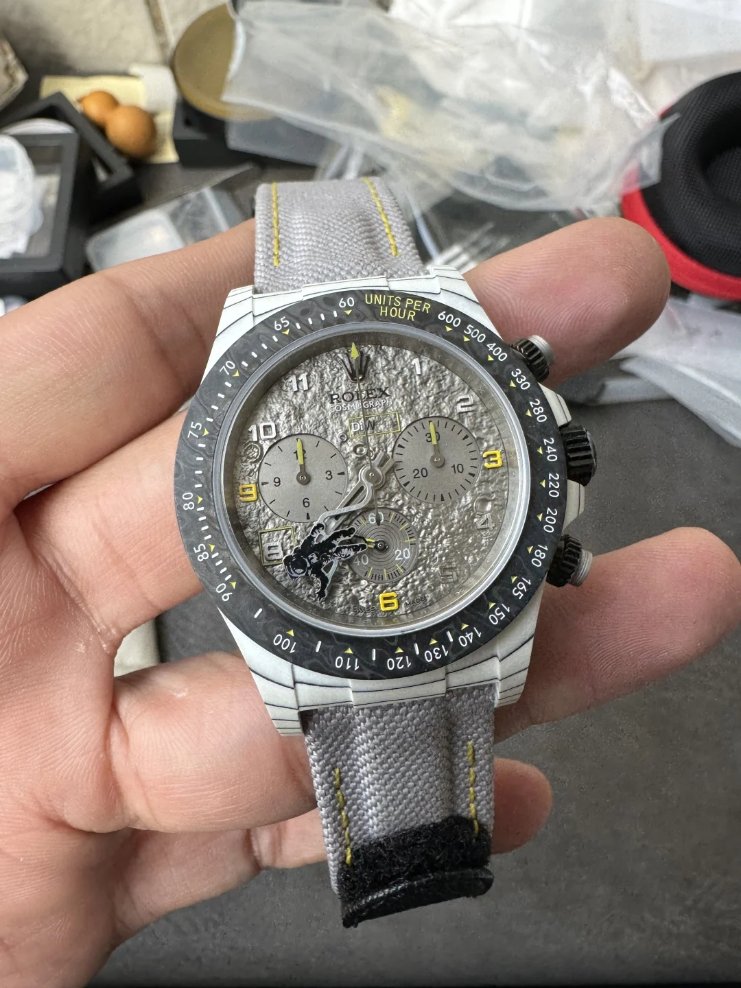 DIW's new Dandong 4130 see-through Astronaut style — photographed off the sweep