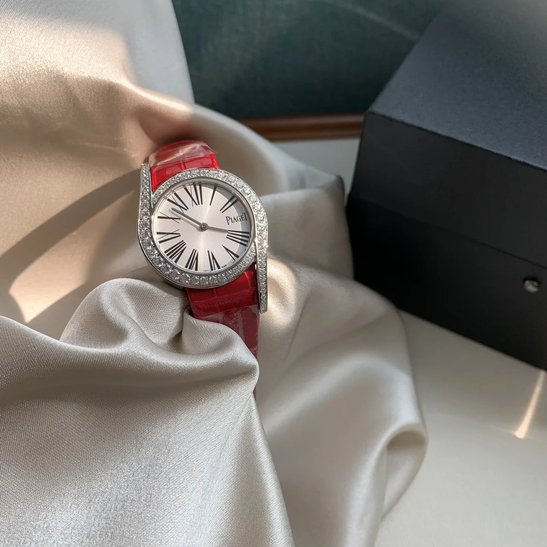 Eight color options are available, allowing for diverse outfit