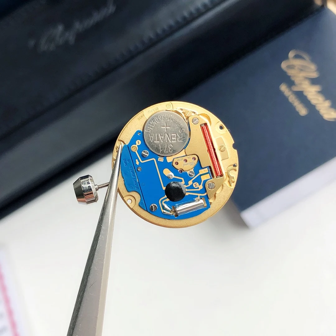 ETA-955.112 is exclusively supplied with original movement parts