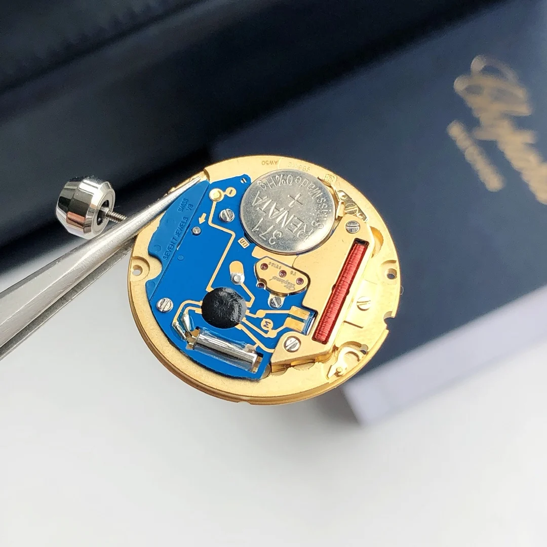 ETA-955.112 is exclusively supplied with original movement parts — photographed off the sweep