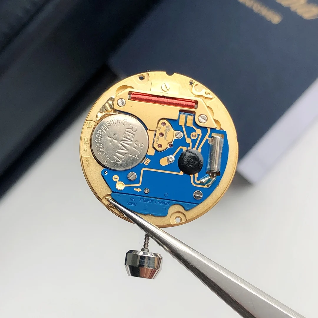 ETA-955.112 is exclusively supplied with original movement parts — photographed off the sweep