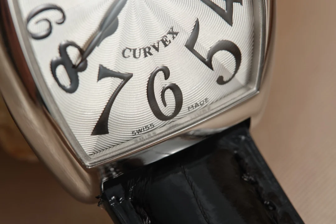 Franck Muller Long Island Steel Black Dial — photographed off the sweep