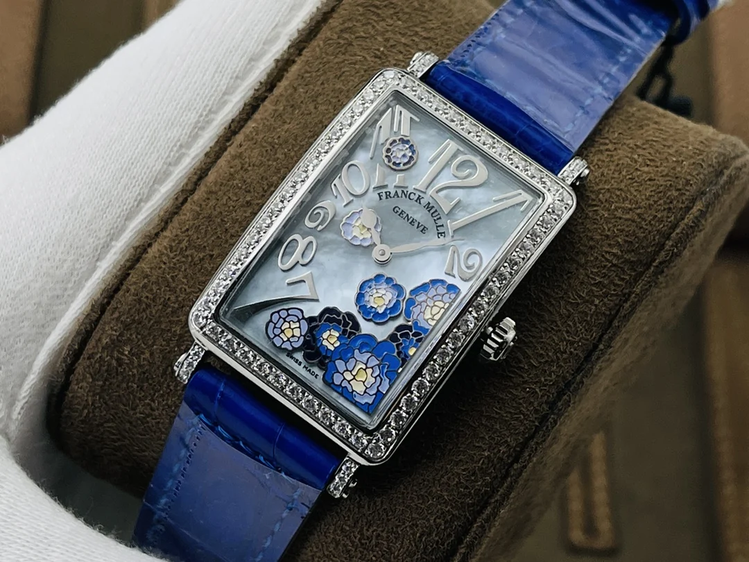 Franck Muller Long Island — photographed off the sweep