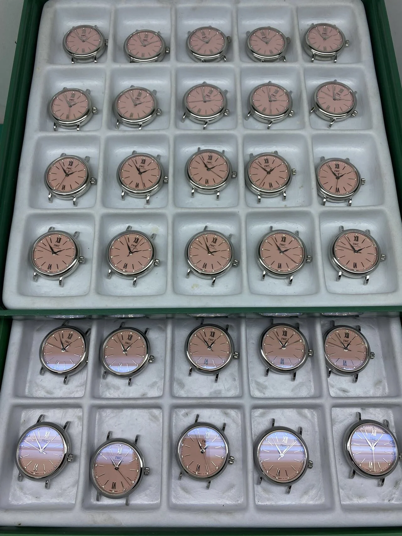 Fully original manufacturer's datasheet set! For watches — photographed off the sweep