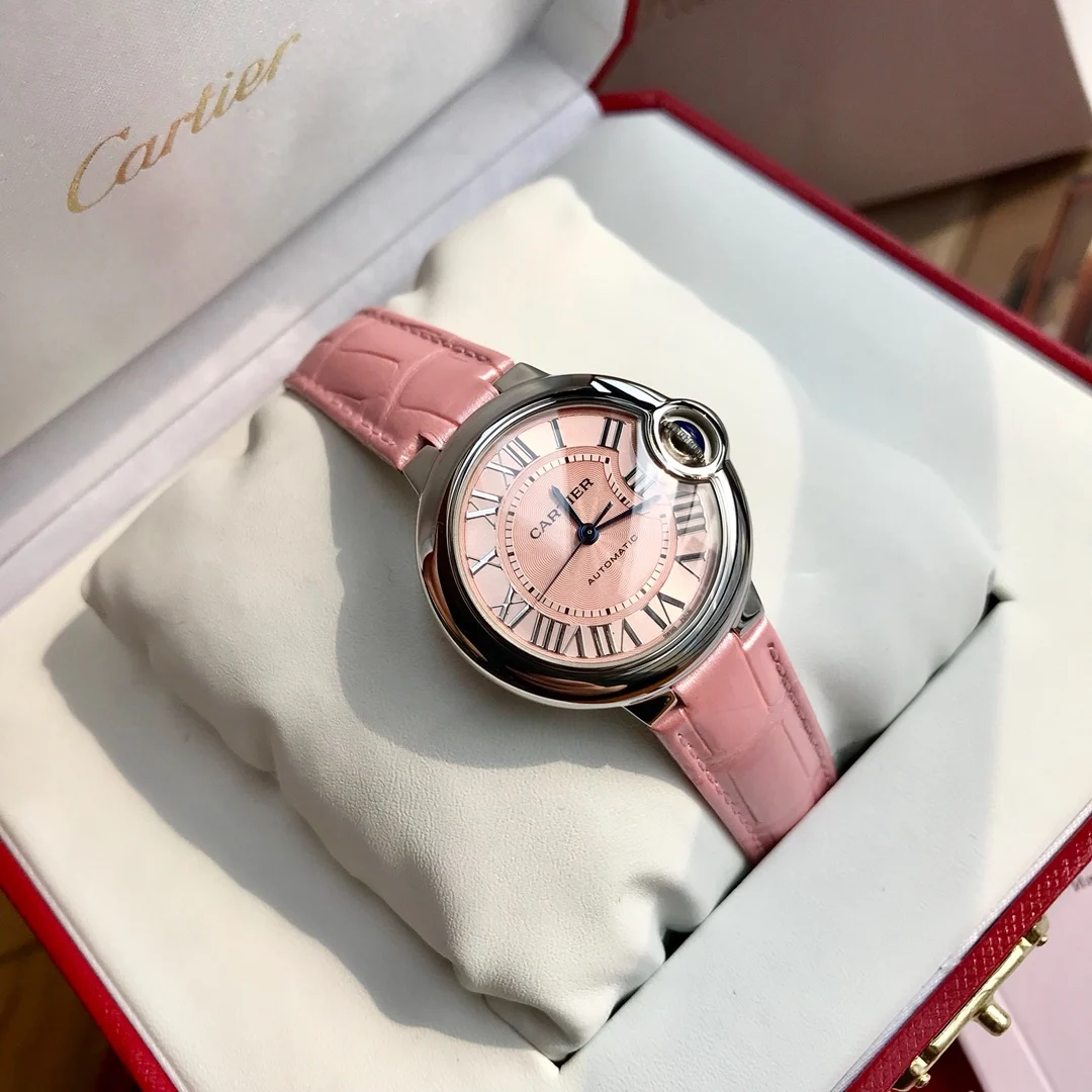 Genuine pearlescent American alligator leather! This strap sells — photographed off the sweep