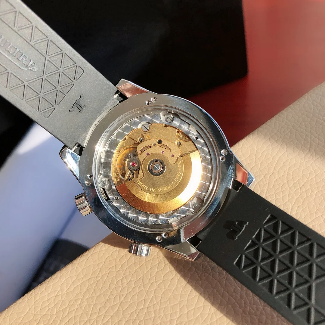 Genuine Swiss ETA 2824 movement! World-renowned as the best — photographed off the sweep