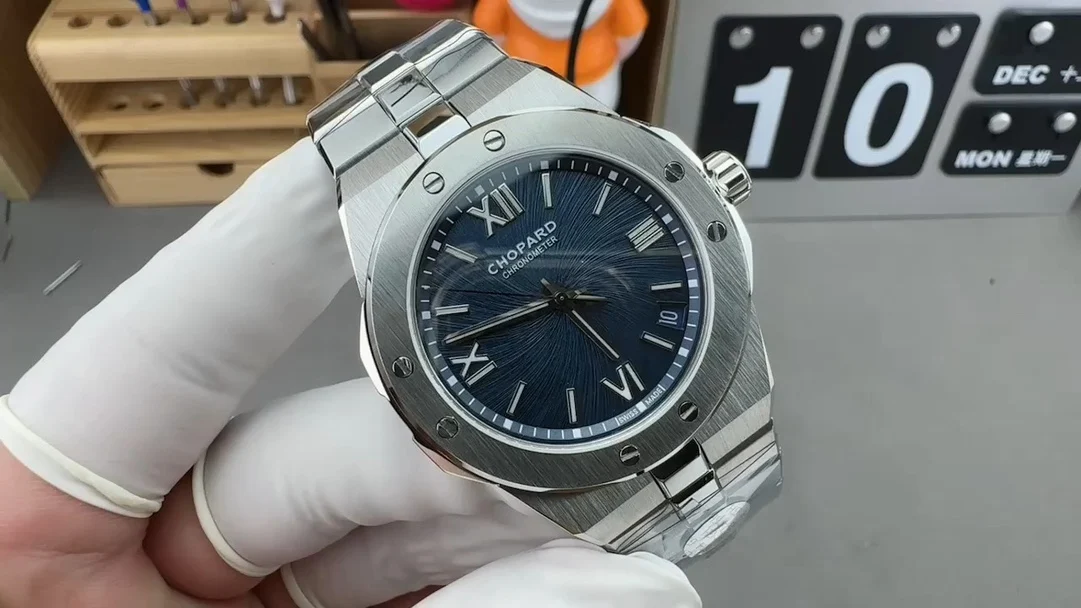 GH Chopard Snow Mountain Wings