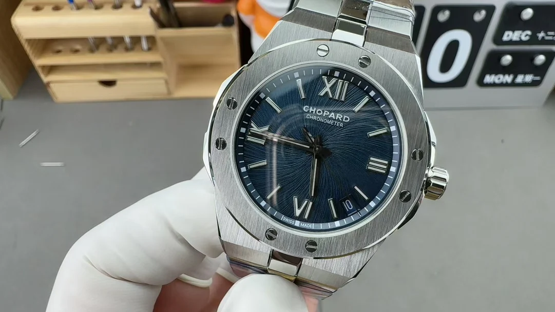 GH Chopard Snow Mountain Wings — photographed off the sweep