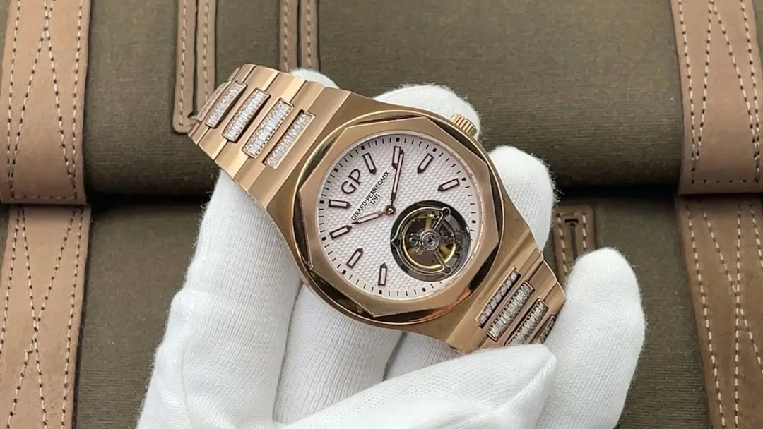 Girard-Perregaux Laureato Tourbillon