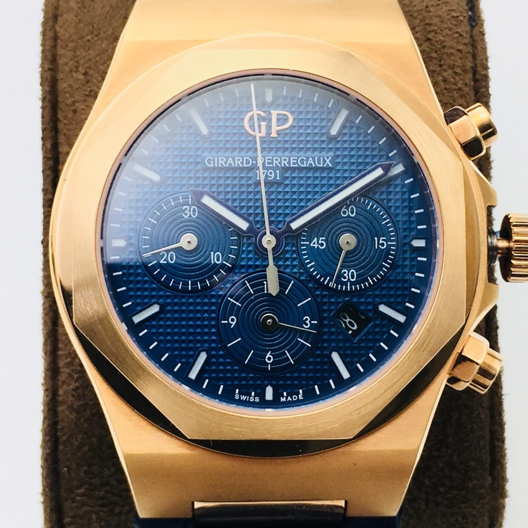 Girard-Perregaux Laureato — photographed off the sweep