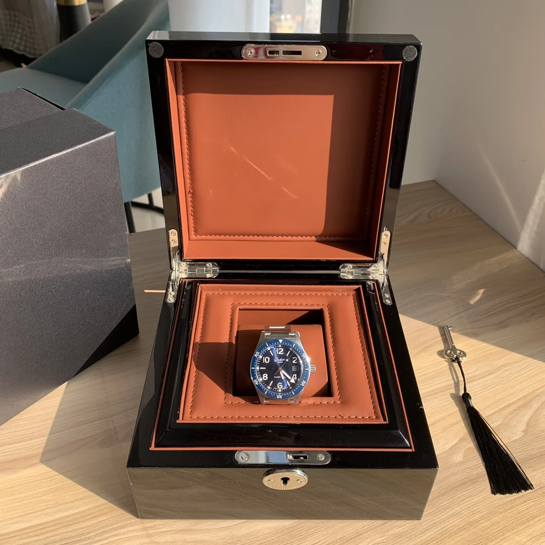 Glashütte Original SeaQ Ceramic Blue Dial — photographed off the sweep