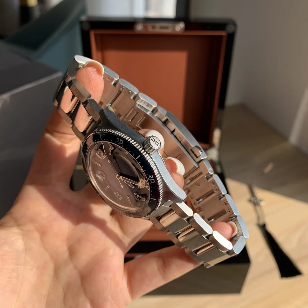 Glashütte Original SeaQ Ceramic Blue Dial — photographed off the sweep