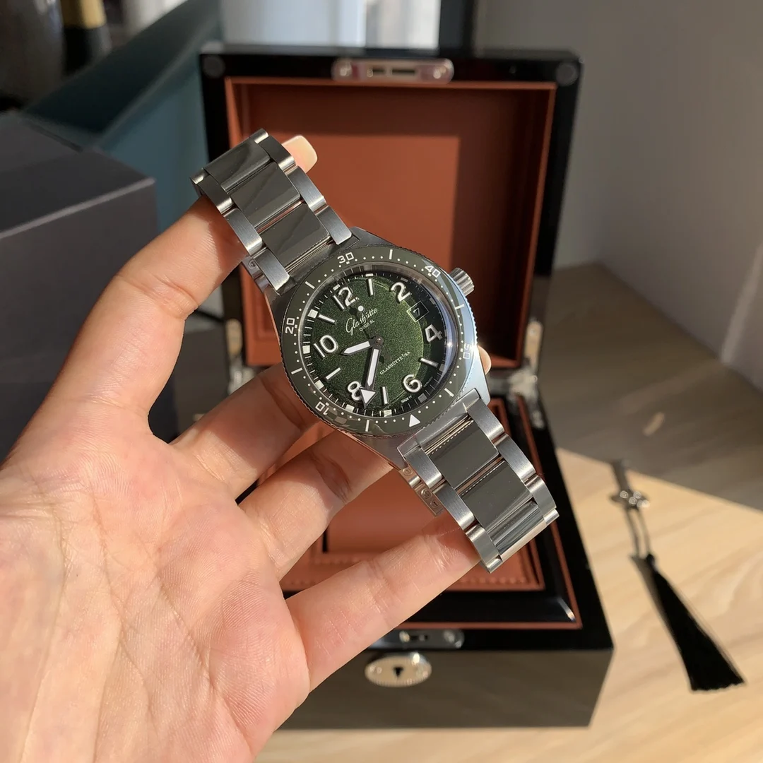 Glashütte Original SeaQ Steel — photographed off the sweep