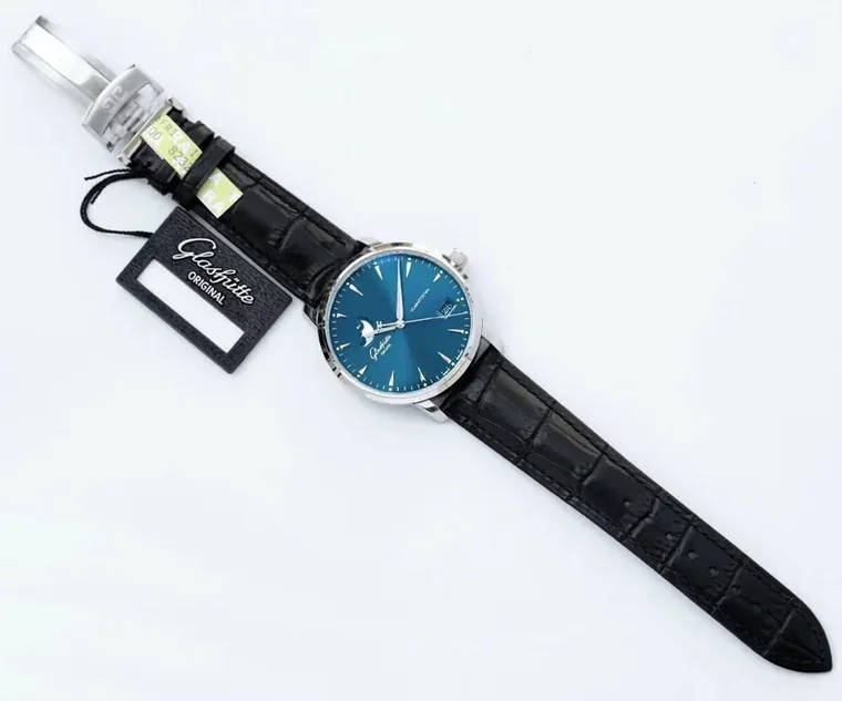 Glashütte Original Senator Moon Phase