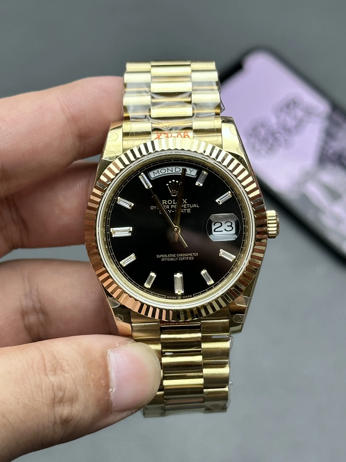 GM counterweight version black ice-sugar textured 2836 movement — photographed off the sweep