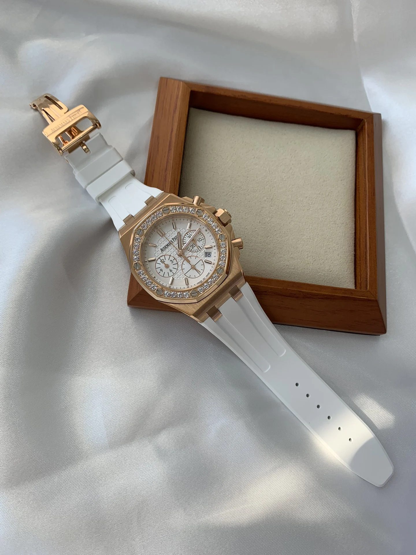 Gold and white — photographed off the sweep
