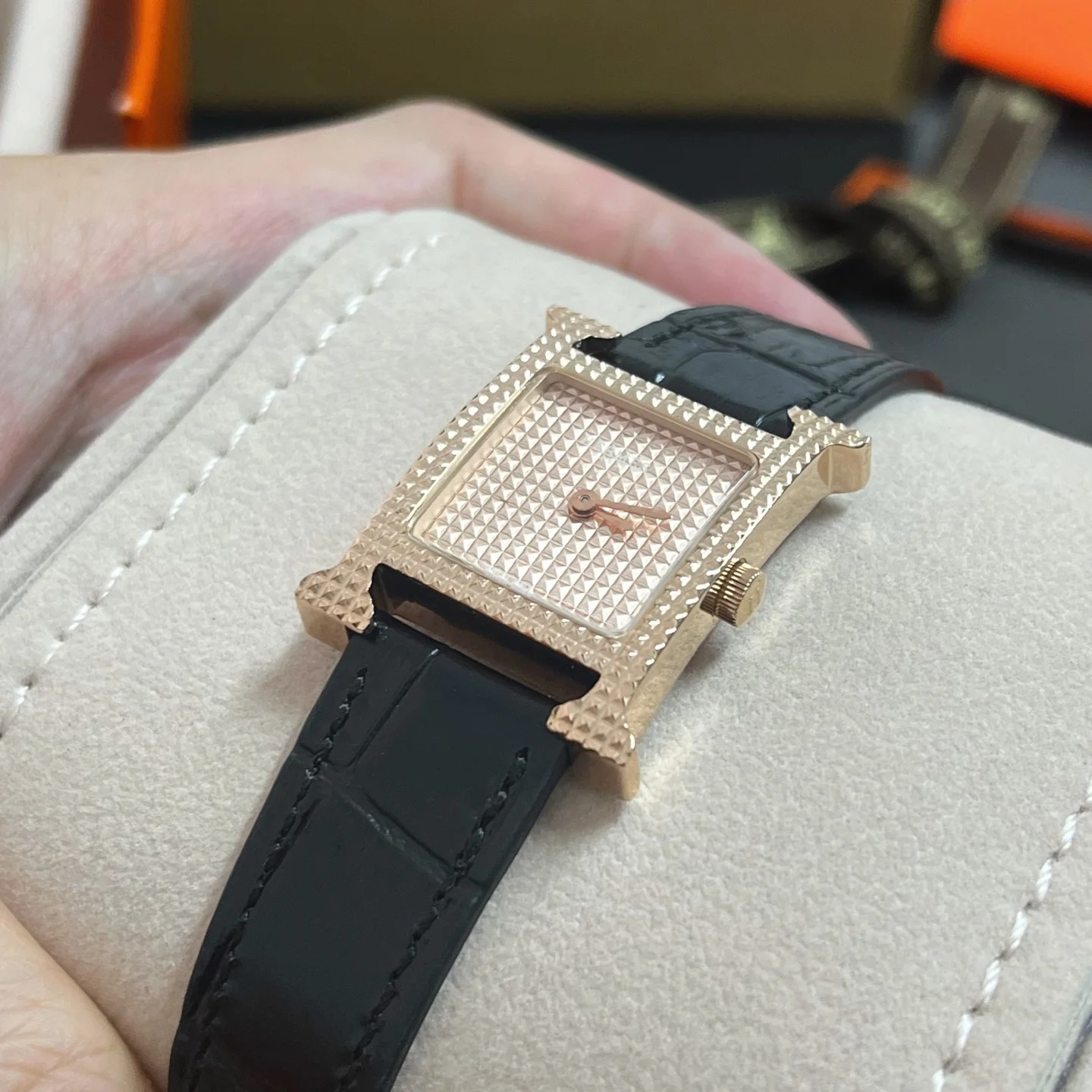 Hermès 21mm — photographed off the sweep